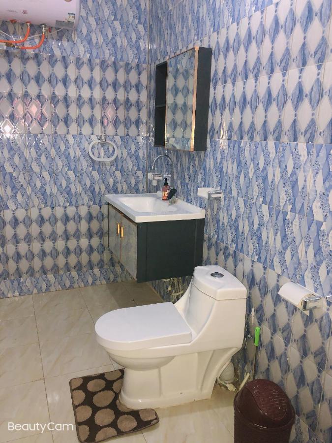 Awamuulamin Manneh Guest House Abuko エクステリア 写真
