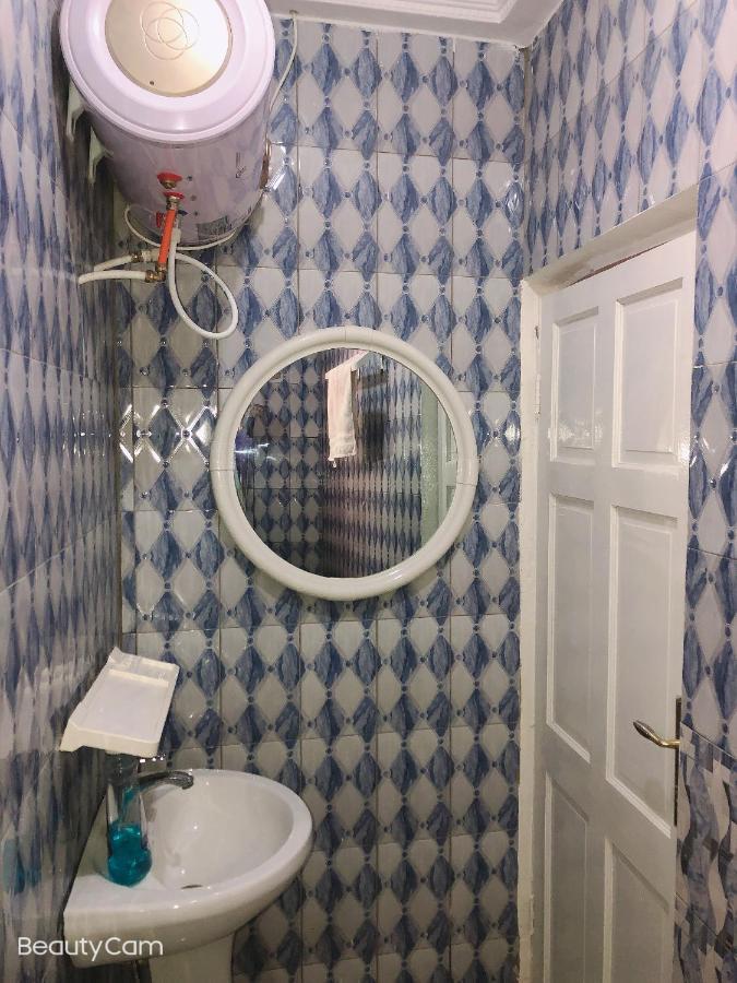 Awamuulamin Manneh Guest House Abuko エクステリア 写真